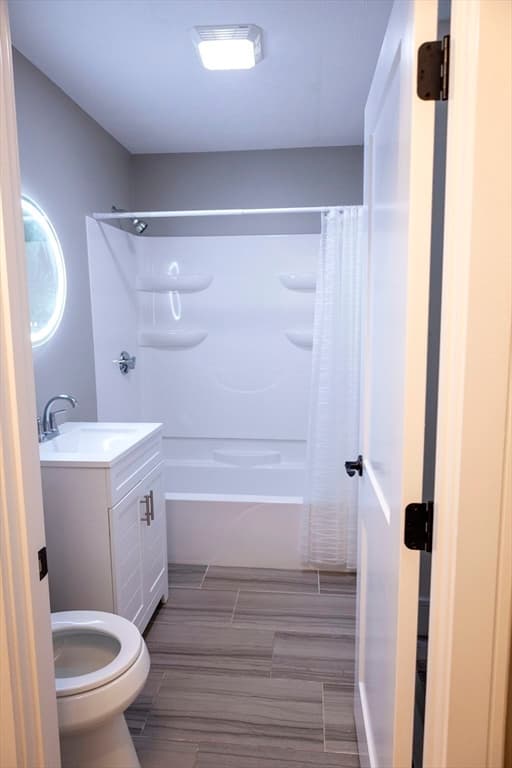 251 Conant St, Gardner MA 01440 photo 21
