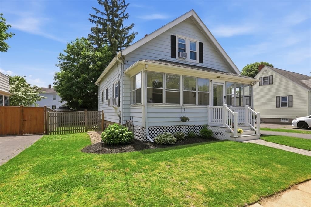 5 Linden Road, Peabody MA 01960 photo 2
