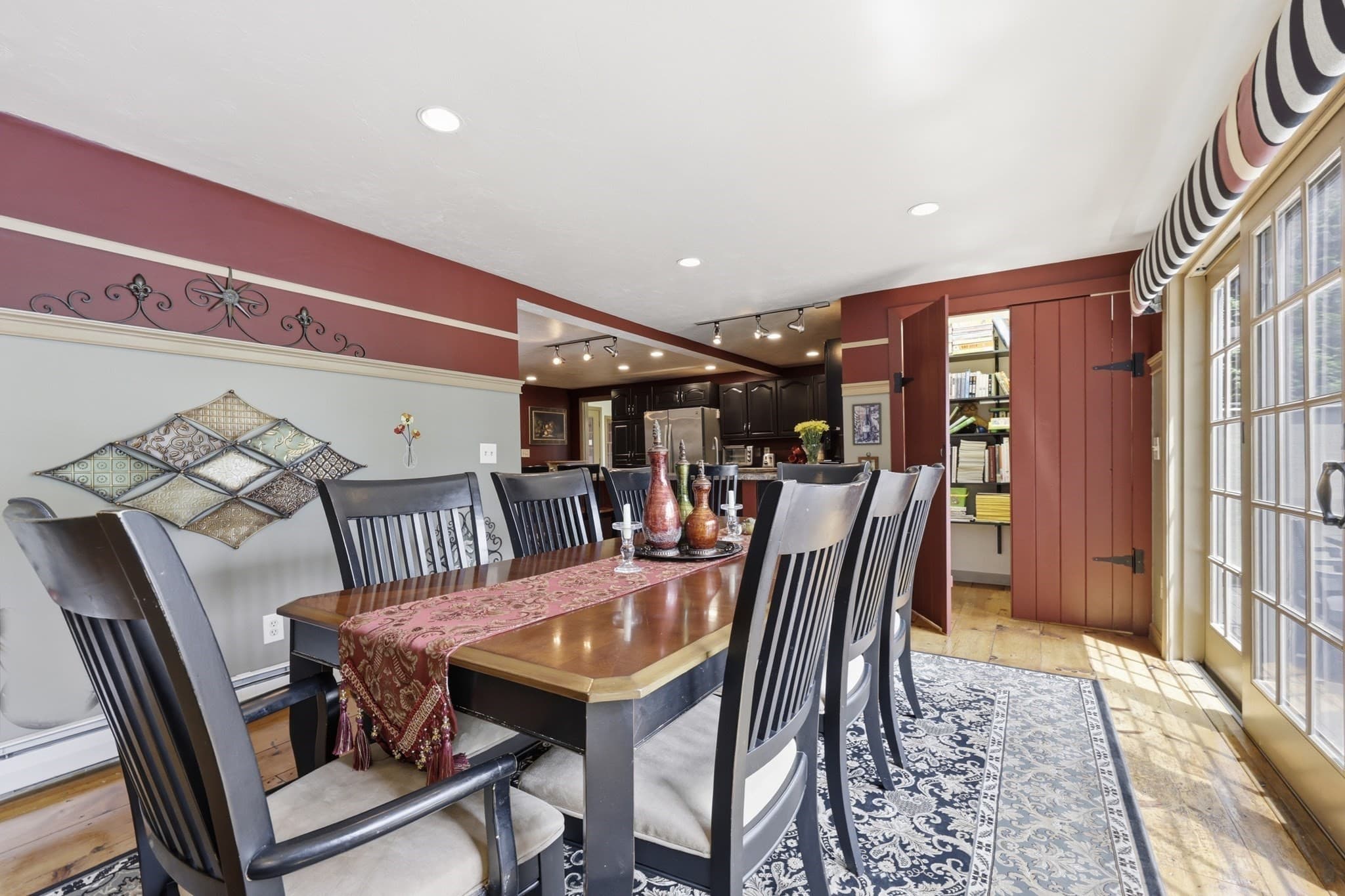 Single Family Residence at 11 Betty, Auburn MA 01501, Auburn, photo 6 of 42