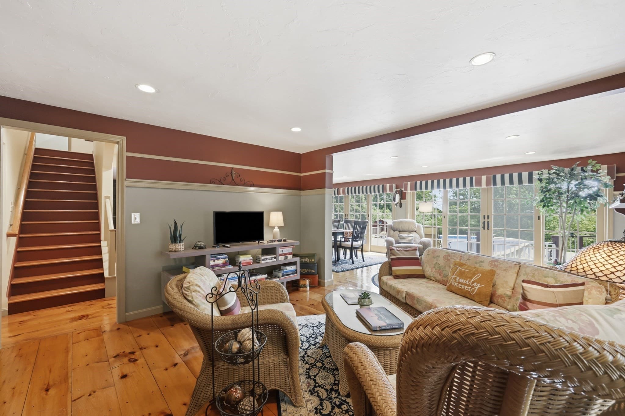 Single Family Residence at 11 Betty, Auburn MA 01501, Auburn, photo 7 of 42