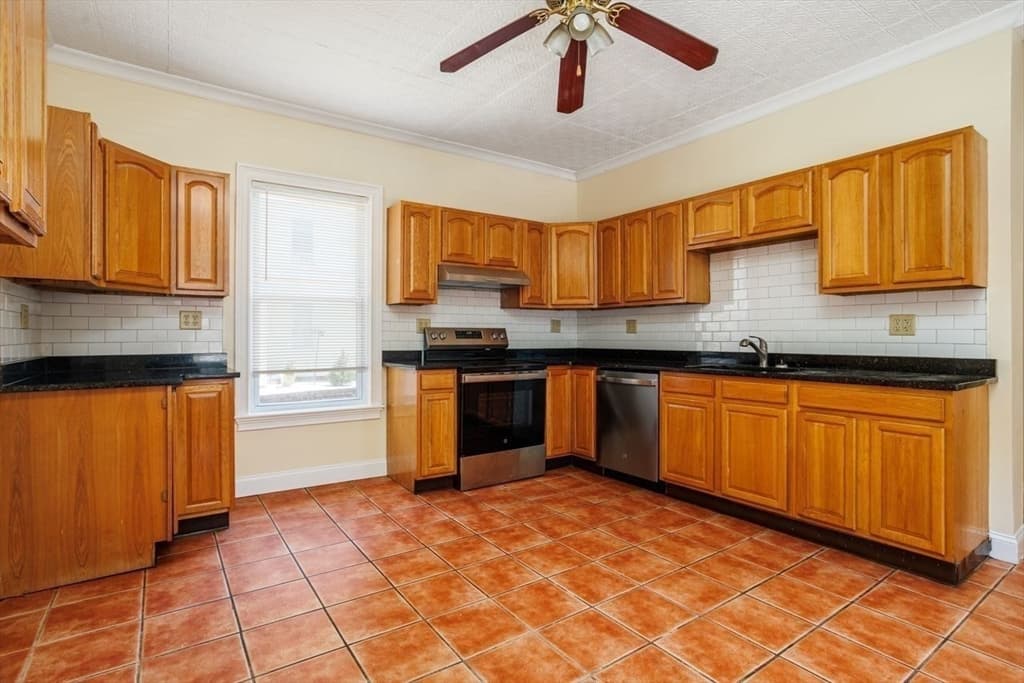 234 Main, Leominster MA 01453 photo 2