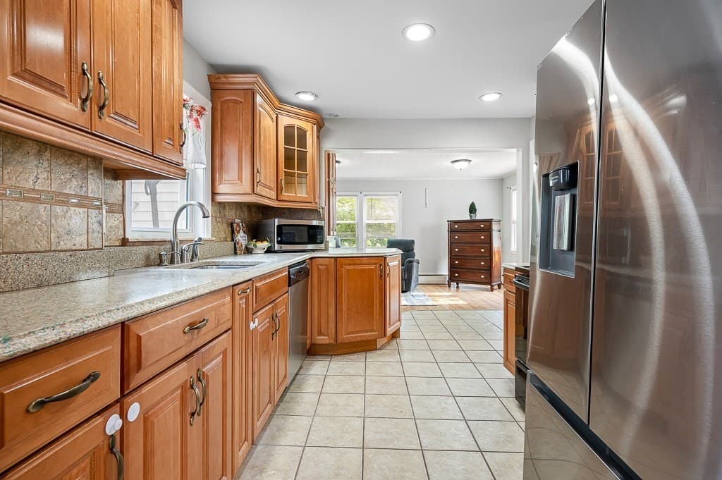 41 Dellwood Rd, Worcester MA 01602 photo 9