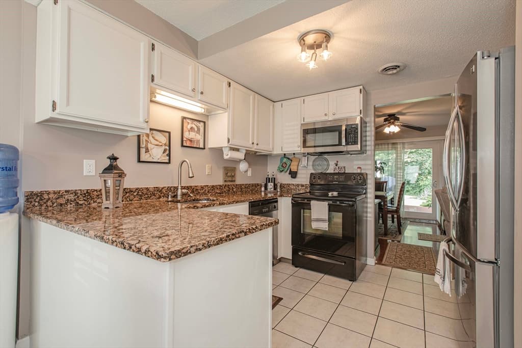 125 Highland Street # 402, Taunton MA 02780 photo 8
