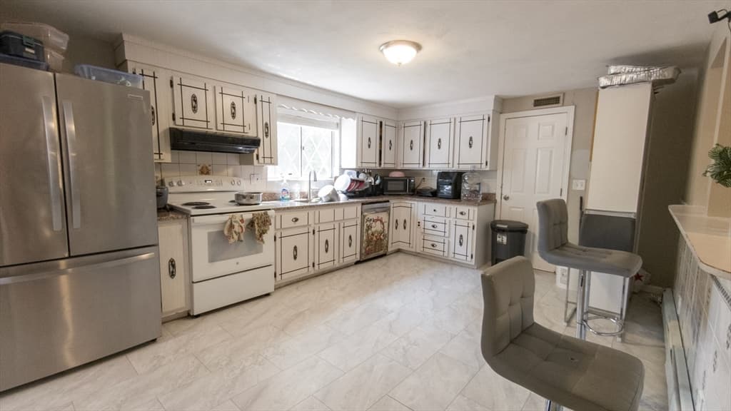 56 Cottage Grove Ave, Brockton MA 02301 photo 7