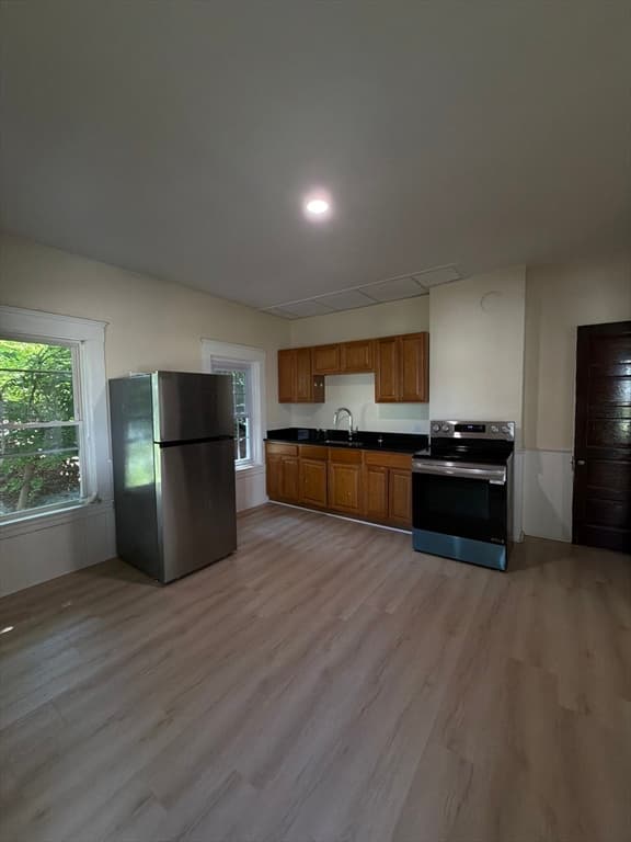 26-28 Devens St, Greenfield MA 01301 photo 15