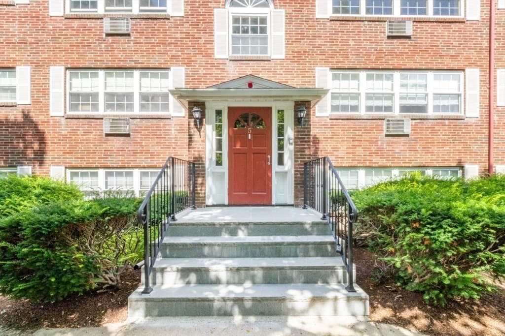 Condominium at 5 Cass Street # 12, Boston MA 02132, Boston, photo 2 of 30