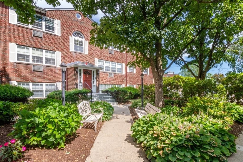 Condominium at 5 Cass Street # 12, Boston MA 02132, Boston, photo 6 of 30