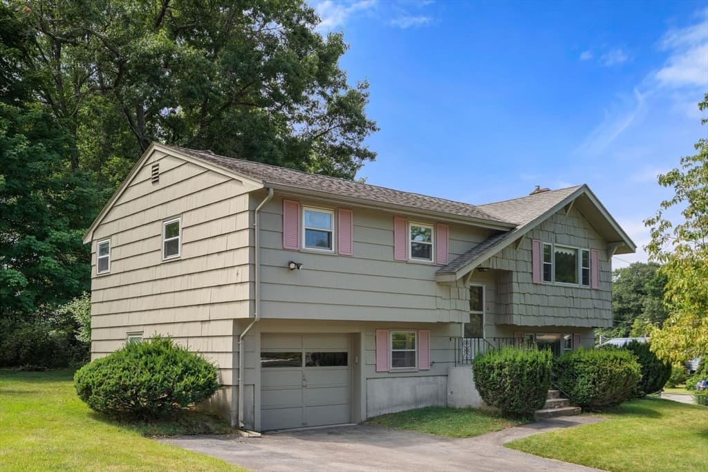 6 Gallagher Drive, Randolph MA 02368 photo 3