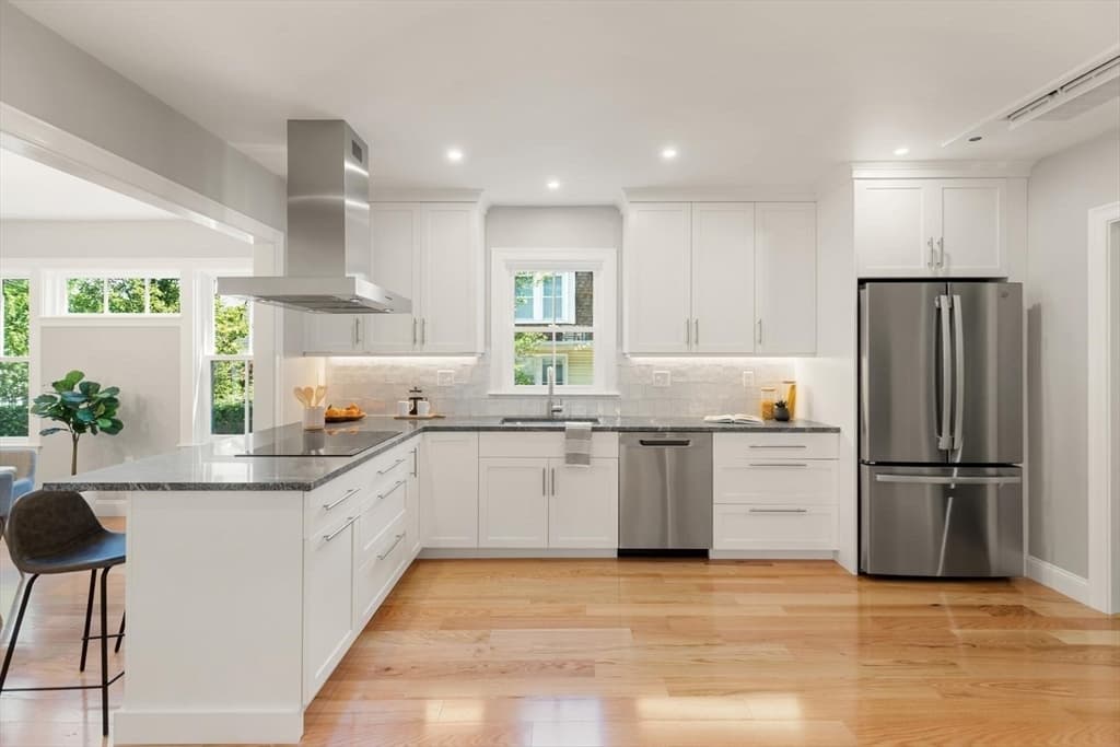 2 Family - 2 Units Up/Down at 48 Mt Vernon St, Arlington MA 02476, Arlington, photo 6 of 30