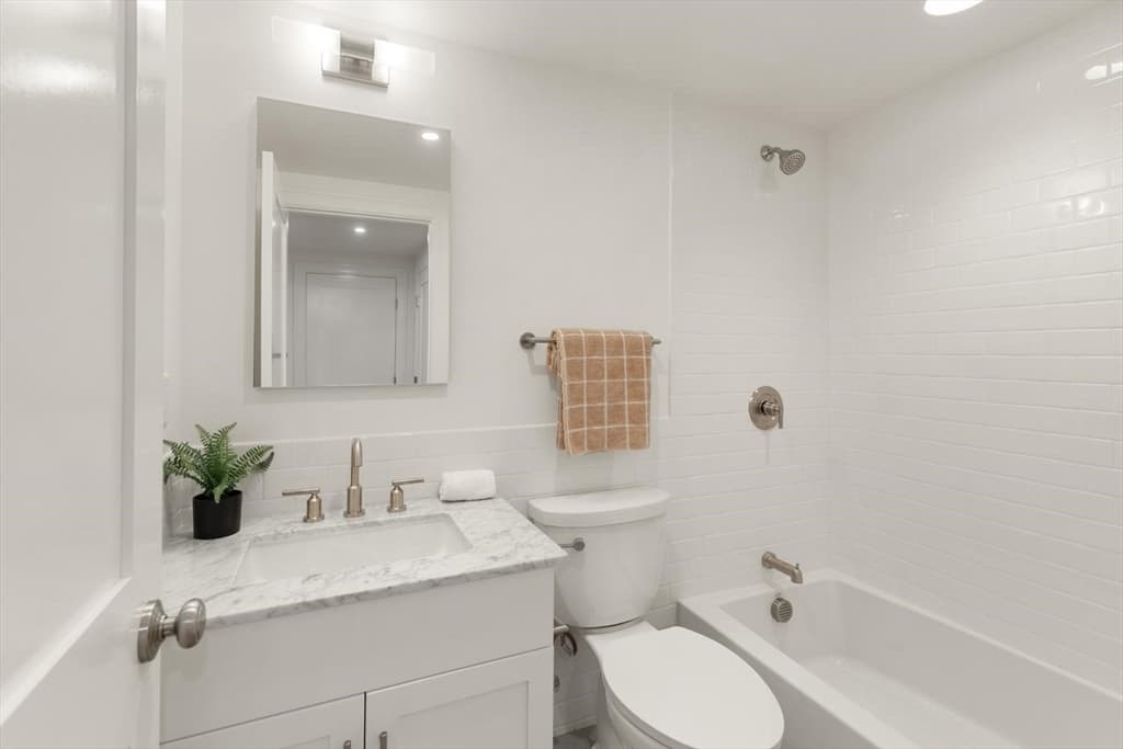 2 Family - 2 Units Up/Down at 48 Mt Vernon St, Arlington MA 02476, Arlington, photo 14 of 30