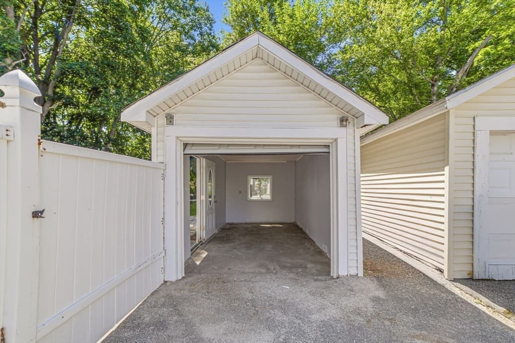 11 Brook St, Marlborough MA 01752 photo 6