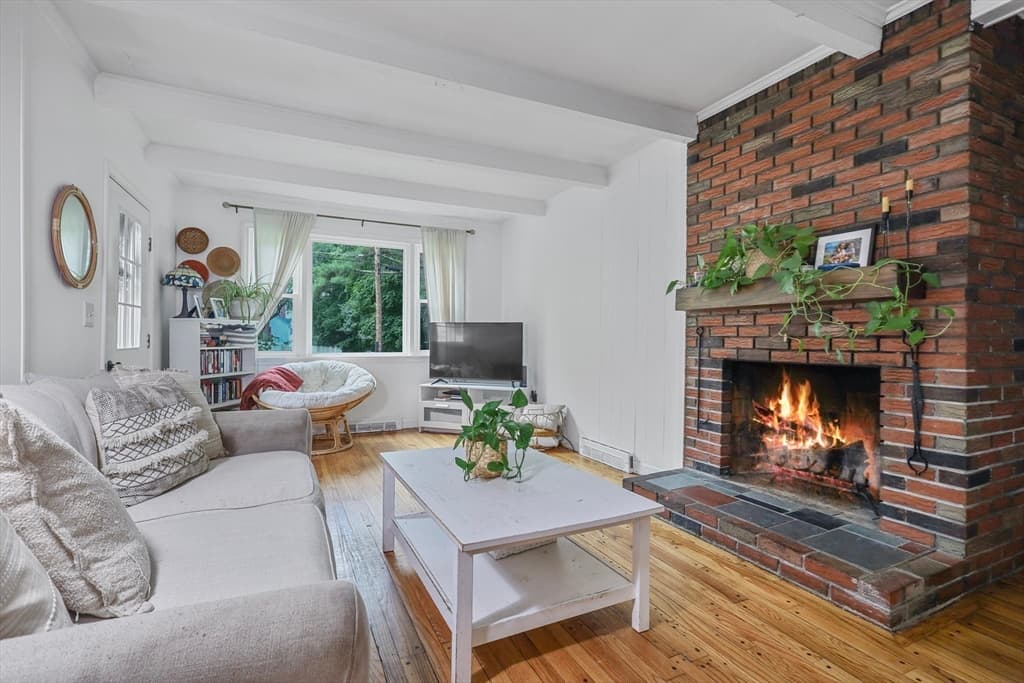 Single Family Residence at 17 Pine St, Bellingham MA 02019, Bellingham, photo 8 of 24