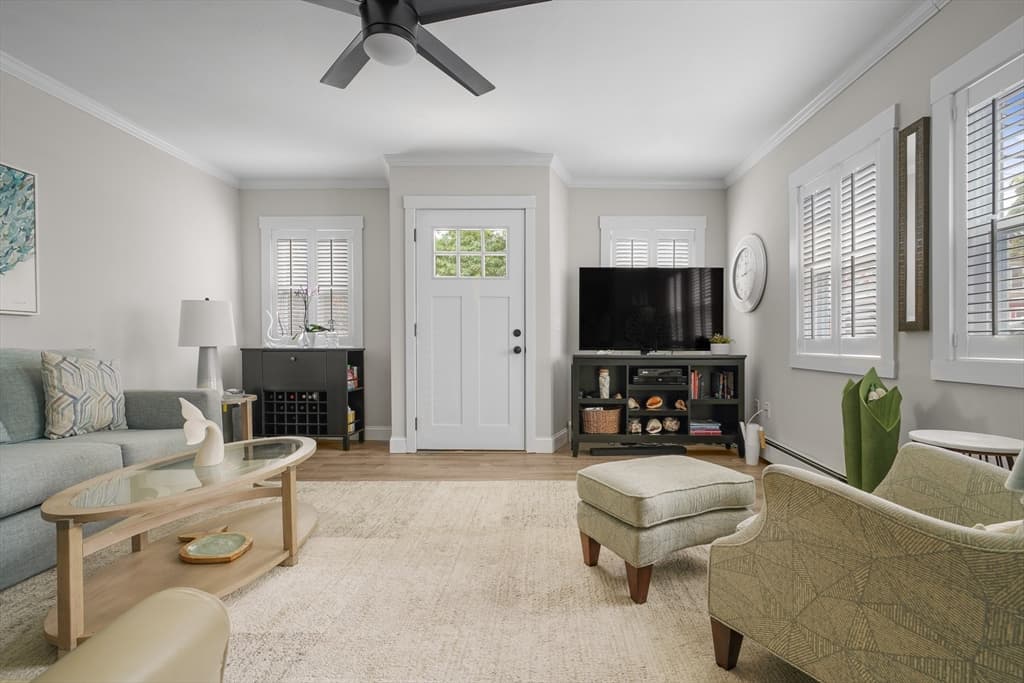 381 Wood St, Bristol RI 02809 photo 6
