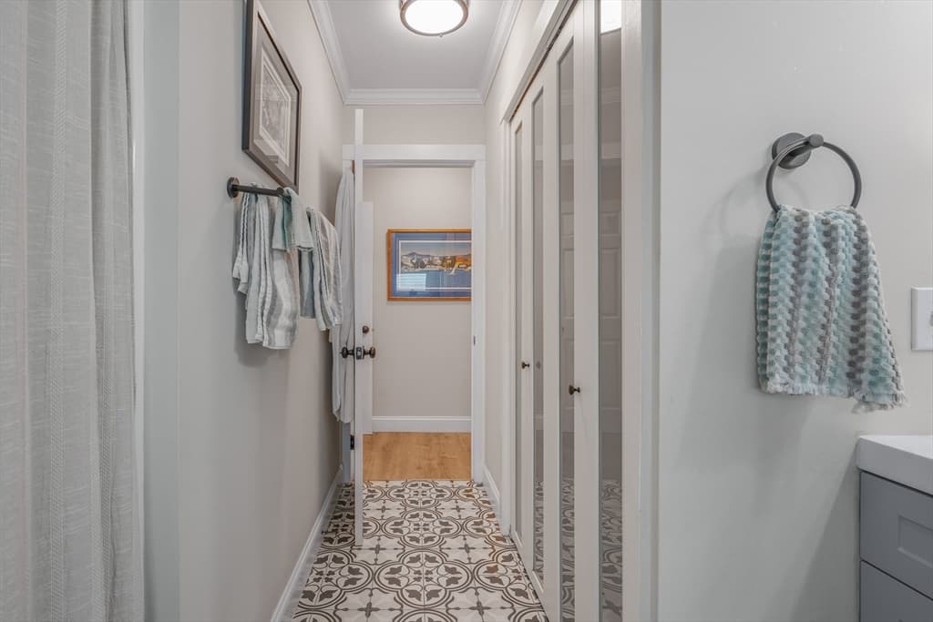 381 Wood St, Bristol RI 02809 photo 16