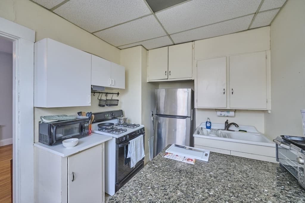 408-410 Crescent St, Waltham MA 02453 photo 22