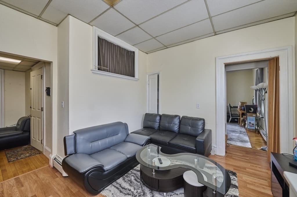 408-410 Crescent St, Waltham MA 02453 photo 15