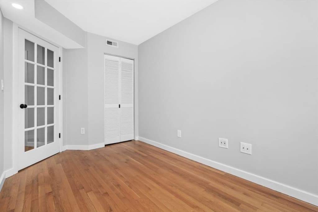 40 Baxter St # 7, Boston MA 02127 photo 17