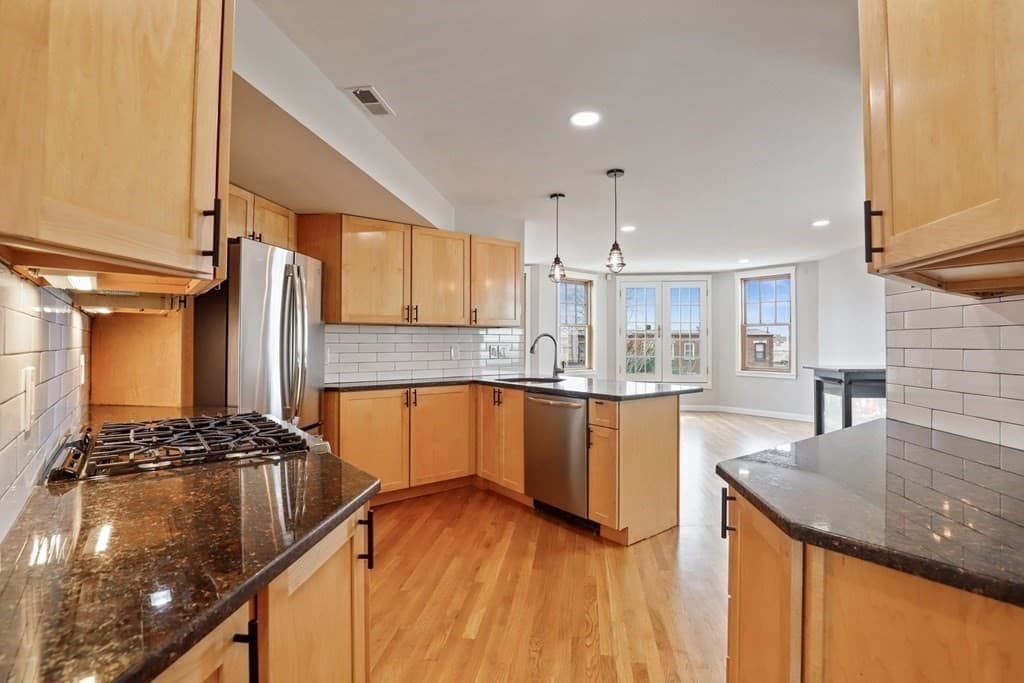 40 Baxter St # 7, Boston MA 02127