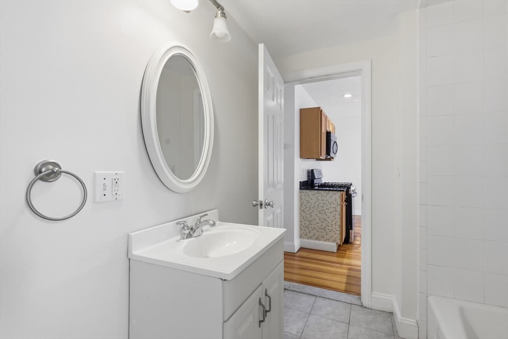 Condominium at 41 Harbor St # 4, Salem MA 01970, Salem, photo 27 of 39