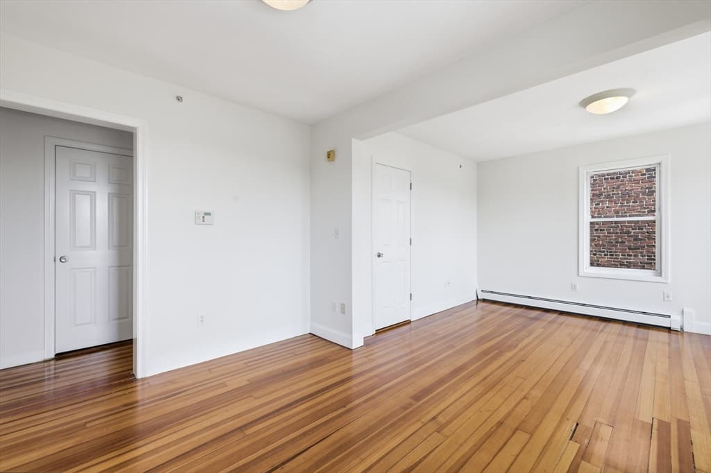 Condominium at 41 Harbor St # 4, Salem MA 01970, Salem, photo 13 of 39