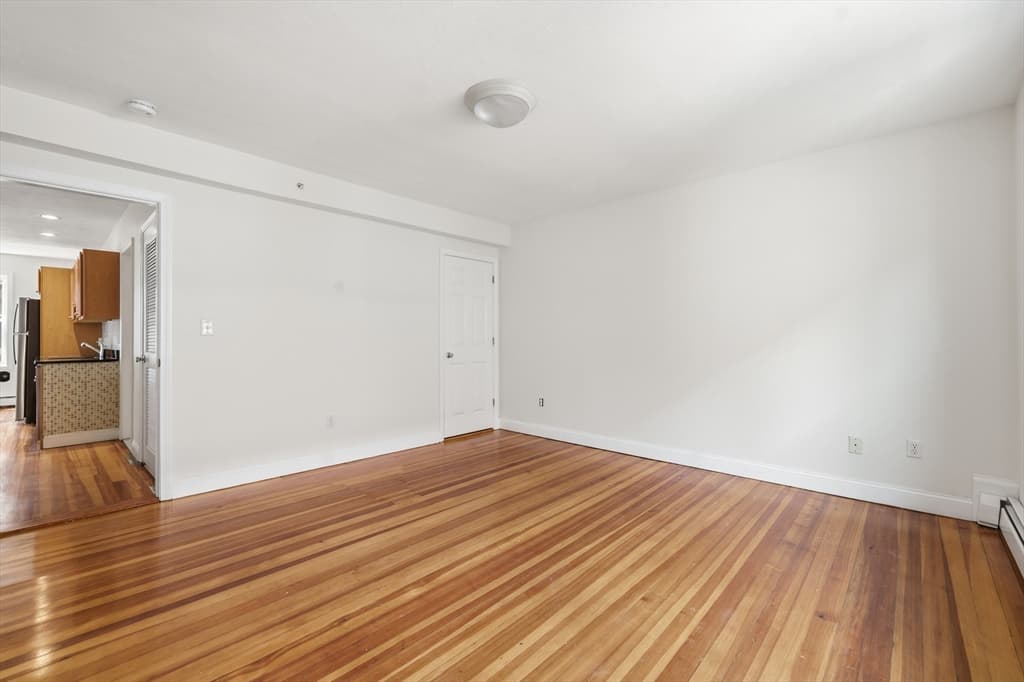 Condominium at 41 Harbor St # 4, Salem MA 01970, Salem, photo 5 of 39