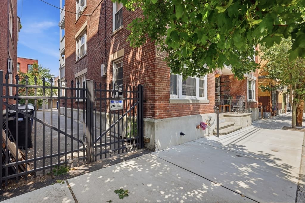 Condominium at 41 Harbor St # 4, Salem MA 01970, Salem, photo 34 of 39