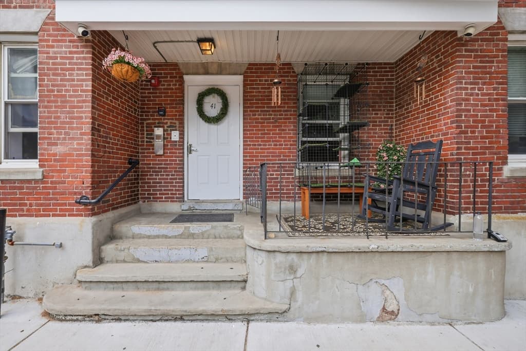 Condominium at 41 Harbor St # 4, Salem MA 01970, Salem, photo 33 of 39