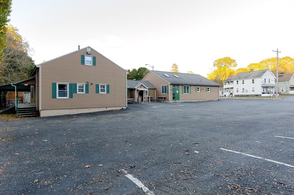 58 Aspen St, Ware MA 01082 photo 3