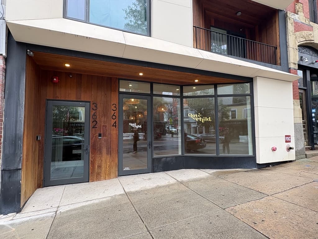 362-364 W Broadway # C, Boston MA 02127