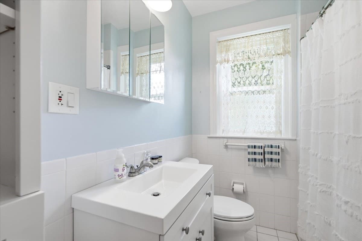 Condominium at 314 Newtonville Avenue # 4, Newton MA 02460, Newton, photo 13 of 19
