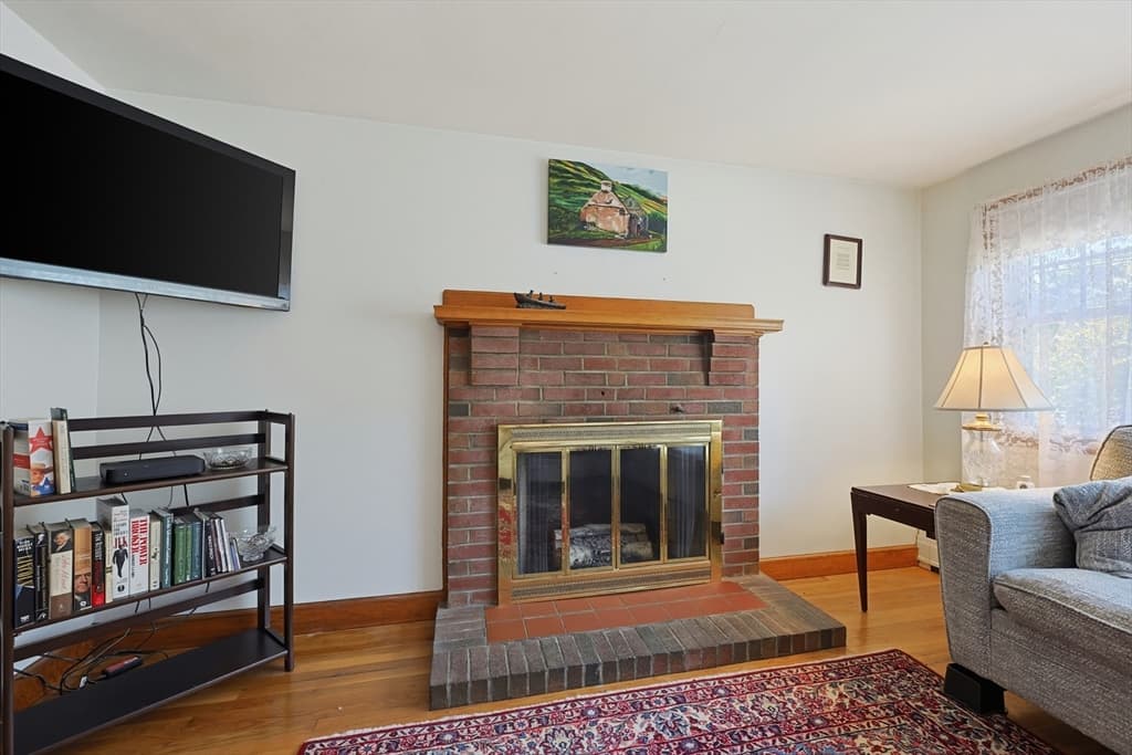 10 Meyer St, Boston MA 02131 photo 13
