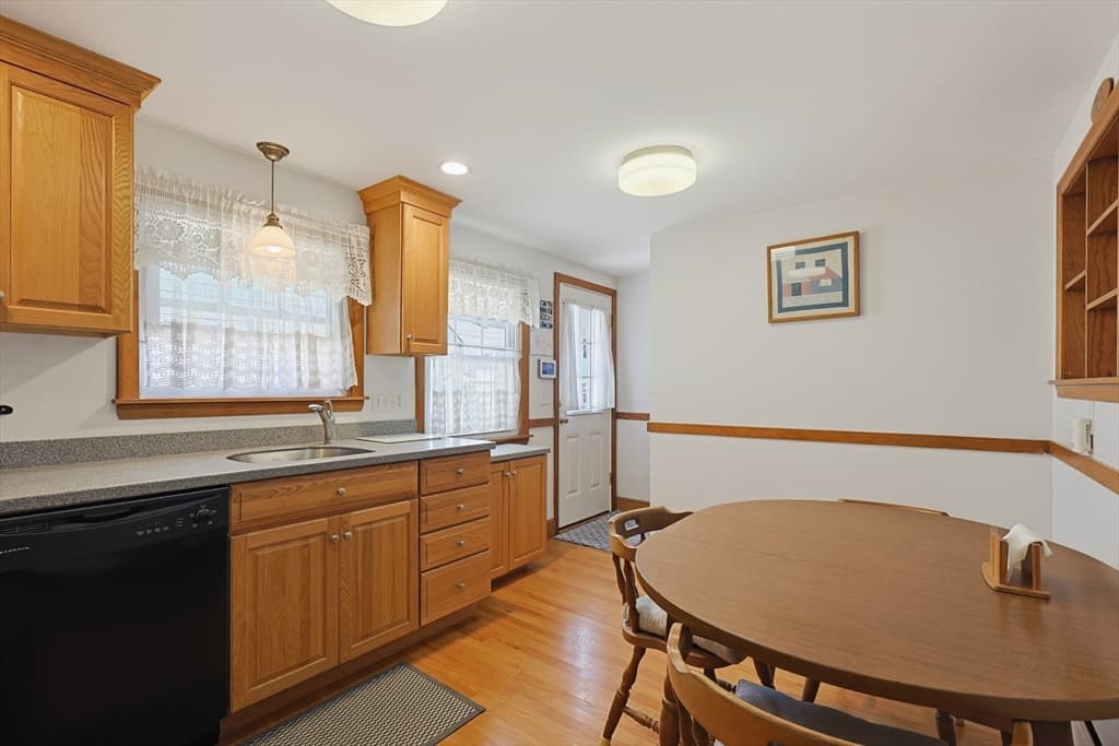 10 Meyer St, Boston MA 02131 photo 7
