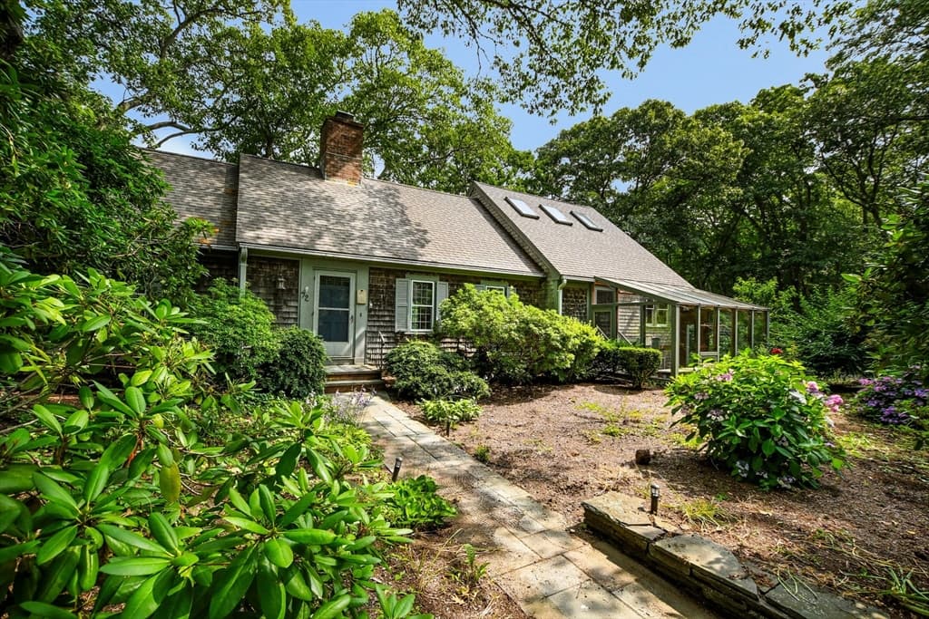72 Loop Rd, Falmouth MA 02540 photo 2