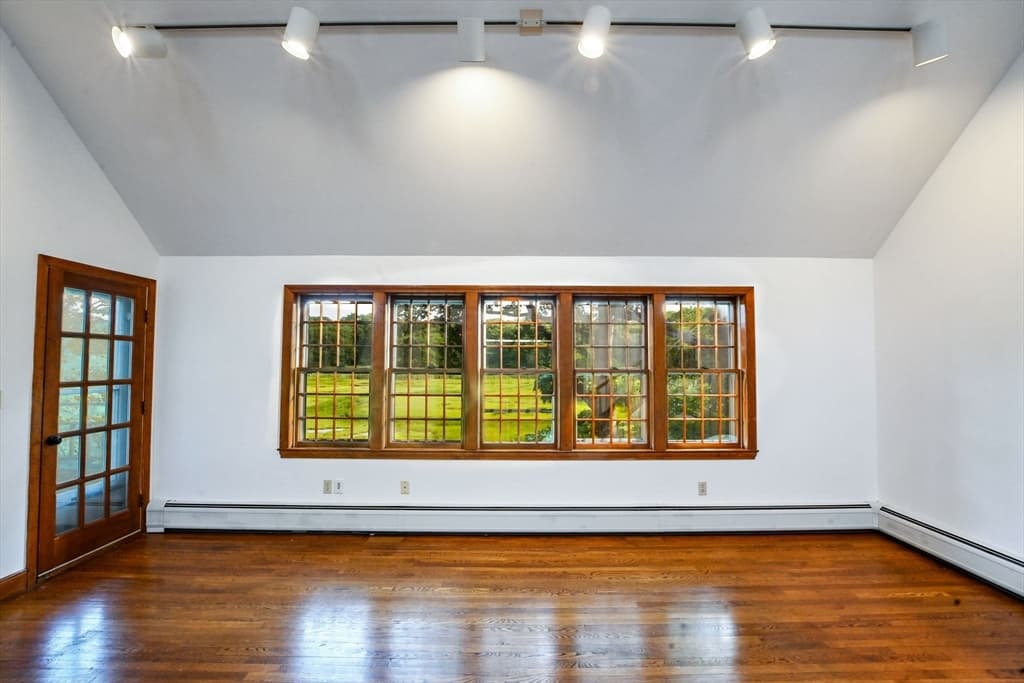 72 Loop Rd, Falmouth MA 02540 photo 6