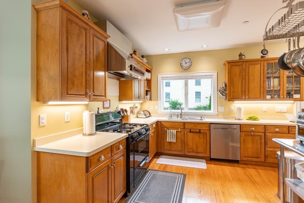 47 Hadley Street, South Hadley MA 01075 photo 13
