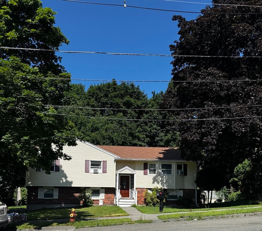 2 Yale St, Peabody MA 01960 photo 2