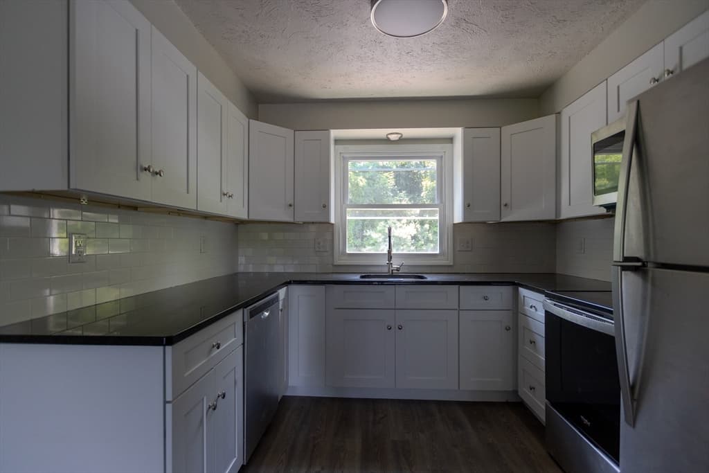 283 Privilege St # 6, Woonsocket RI 02895 photo 10