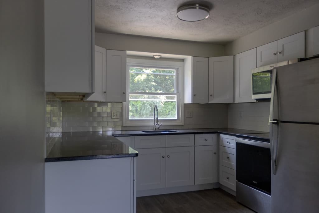 283 Privilege St # 6, Woonsocket RI 02895 photo 11