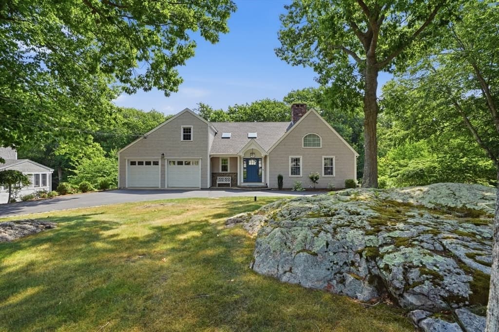 47 Old Coach Road, Cohasset MA 02025 photo 2
