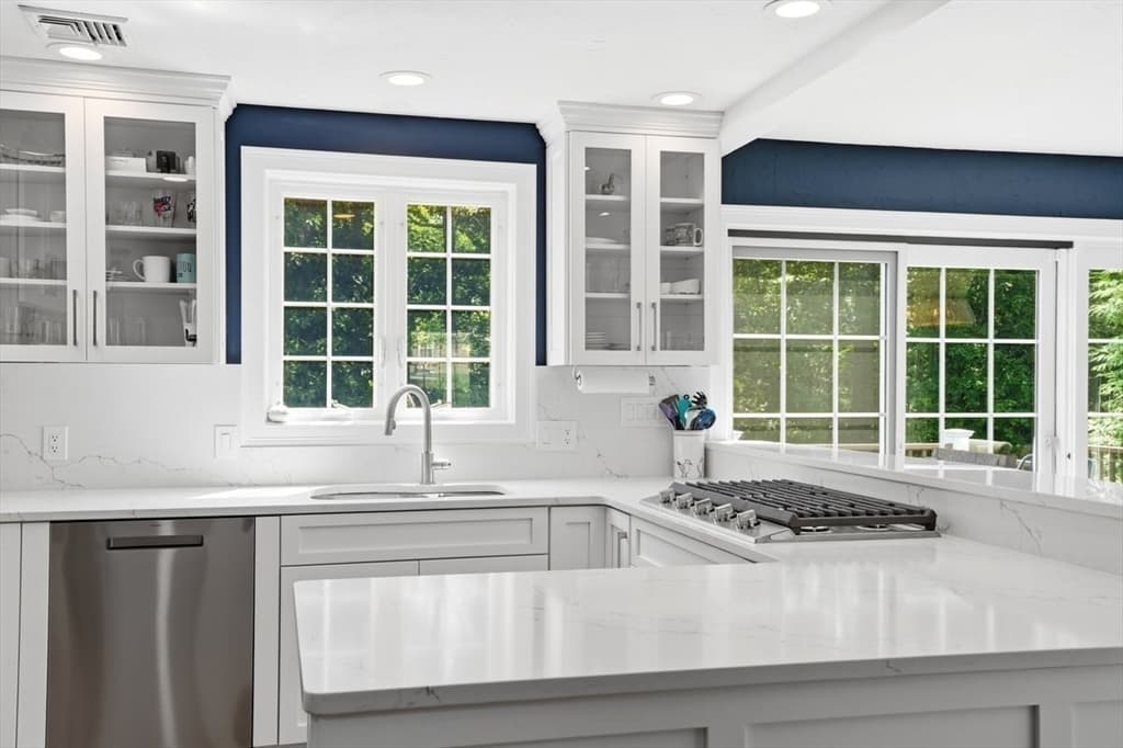 47 Old Coach Road, Cohasset MA 02025 photo 12