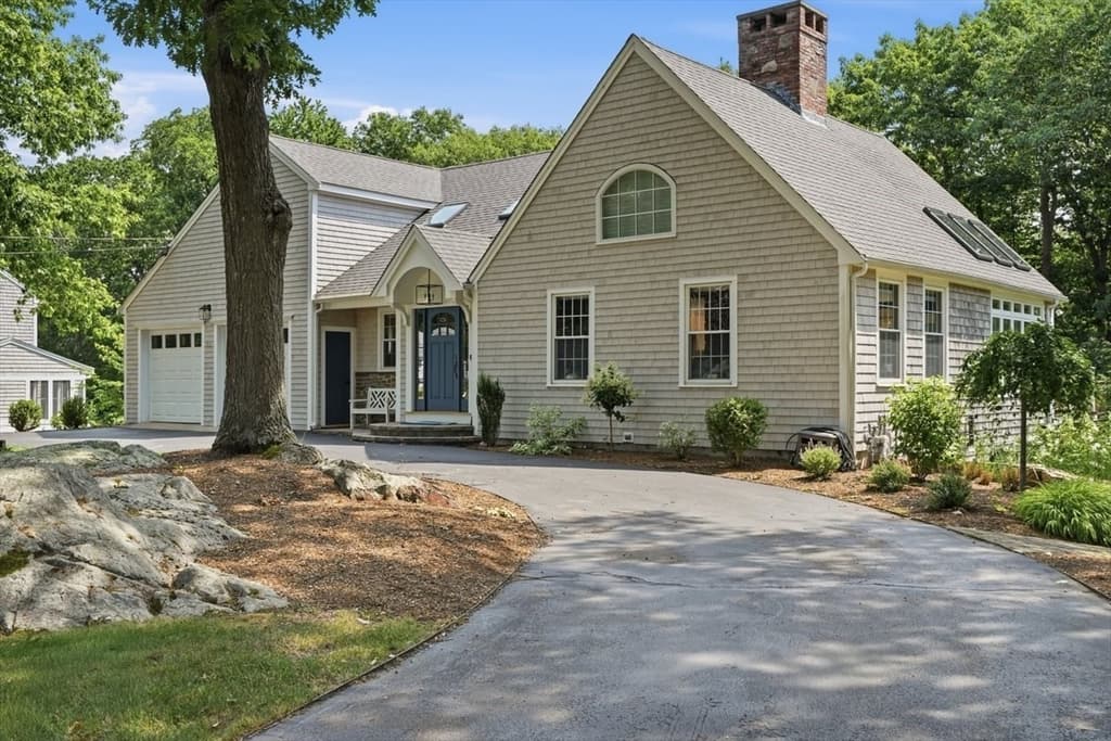 47 Old Coach Road, Cohasset MA 02025 photo 4