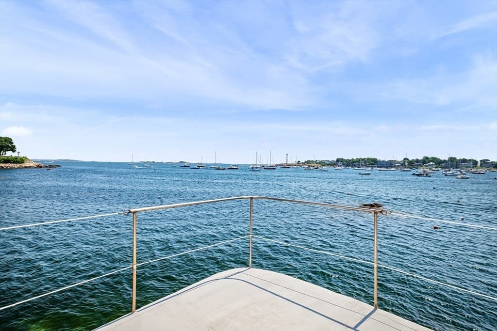 137R Front, Marblehead MA 01945 photo 20