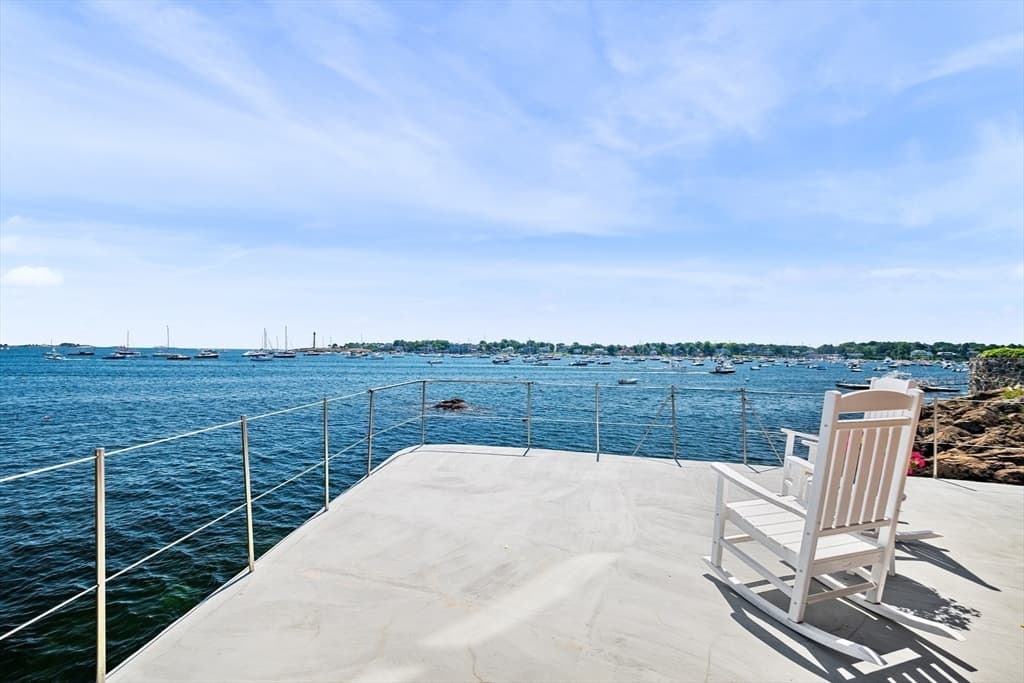 137R Front, Marblehead MA 01945 photo 19
