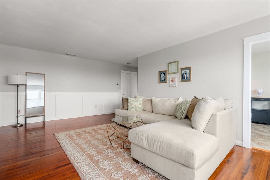 21 Middlesex Ave # 303, Worcester MA 01604 photo 6