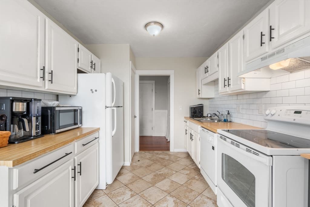 21 Middlesex Ave # 303, Worcester MA 01604 photo 7