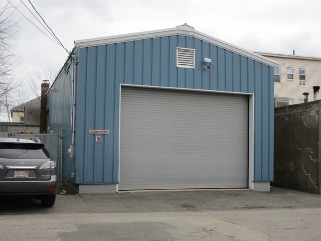17 Meadow St, Salem MA 01970