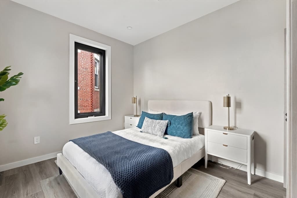 Condominium at 75 Maywood # 4, Boston MA 02119, Boston, photo 9 of 17