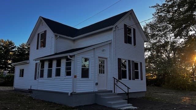 81 Mccarthy Ave, Chicopee MA 01020 photo 4