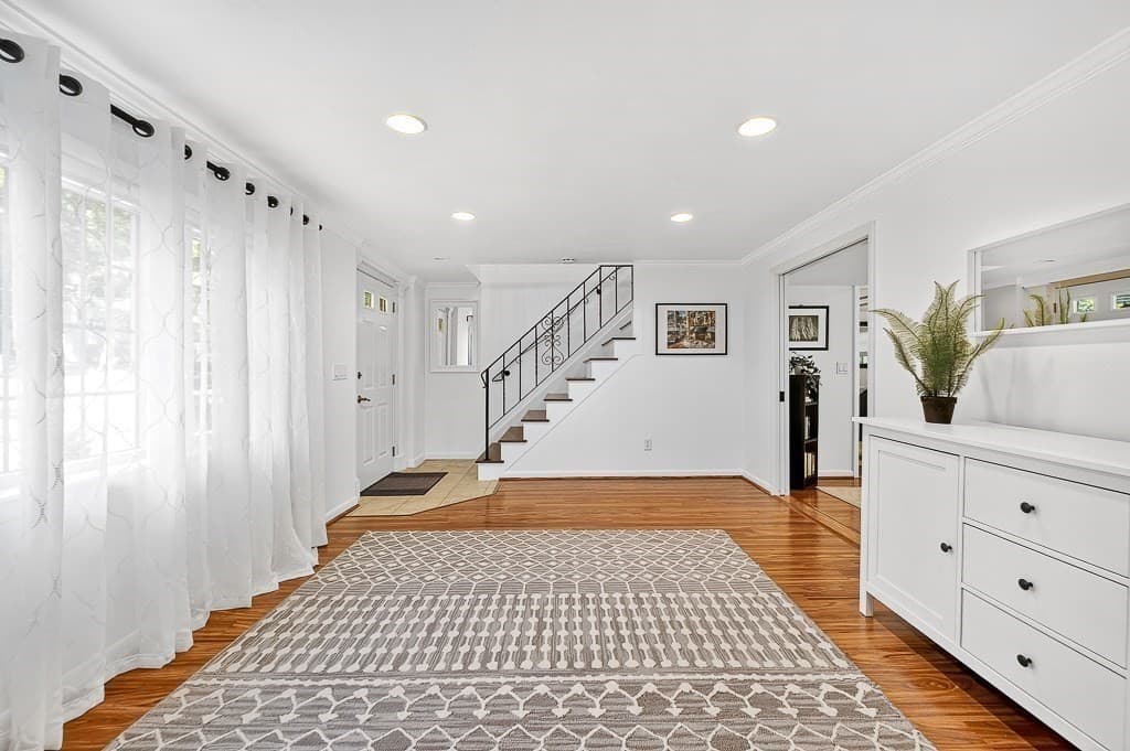 Single Family Residence at 67 Angelica Dr, Framingham MA 01701, Framingham, photo 15 of 42
