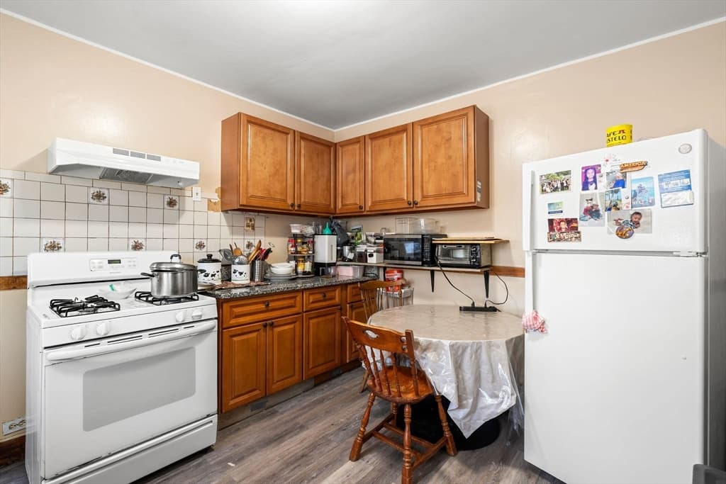 35-37 Westminster St, Boston MA 02136 photo 6